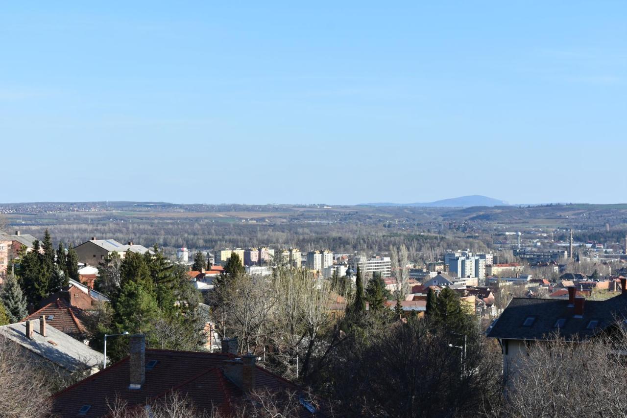 Pecsi Keco - Home Over The City Exterior foto